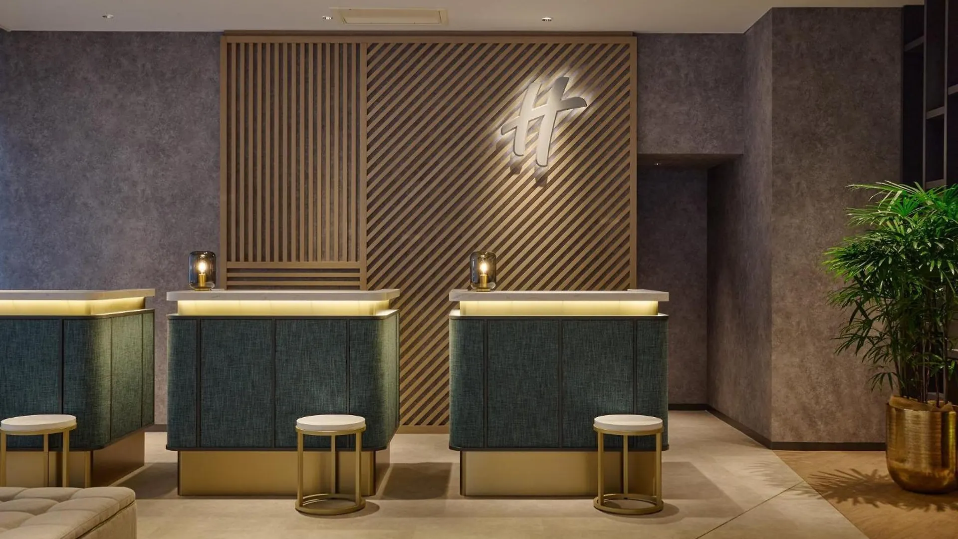Holiday Inn Kyoto Gojo Hotel